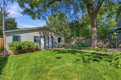 397 Thomas Avenue, Saint Paul, MN 55103
