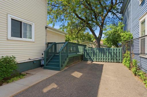397 Thomas Avenue, Saint Paul, MN 55103