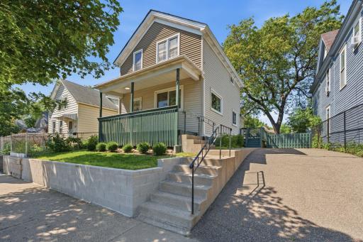 397 Thomas Avenue, Saint Paul, MN 55103