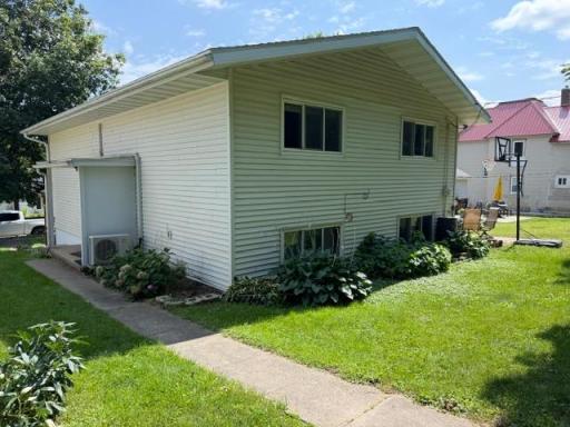 109 Oak Street S, Mabel, MN 55954