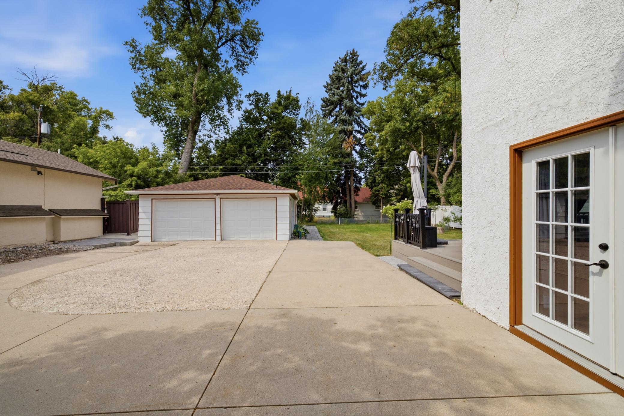 1236 Broadway Drive N Fargo - Built in 1917_L9A0777_36074473 00006 00047.jpg