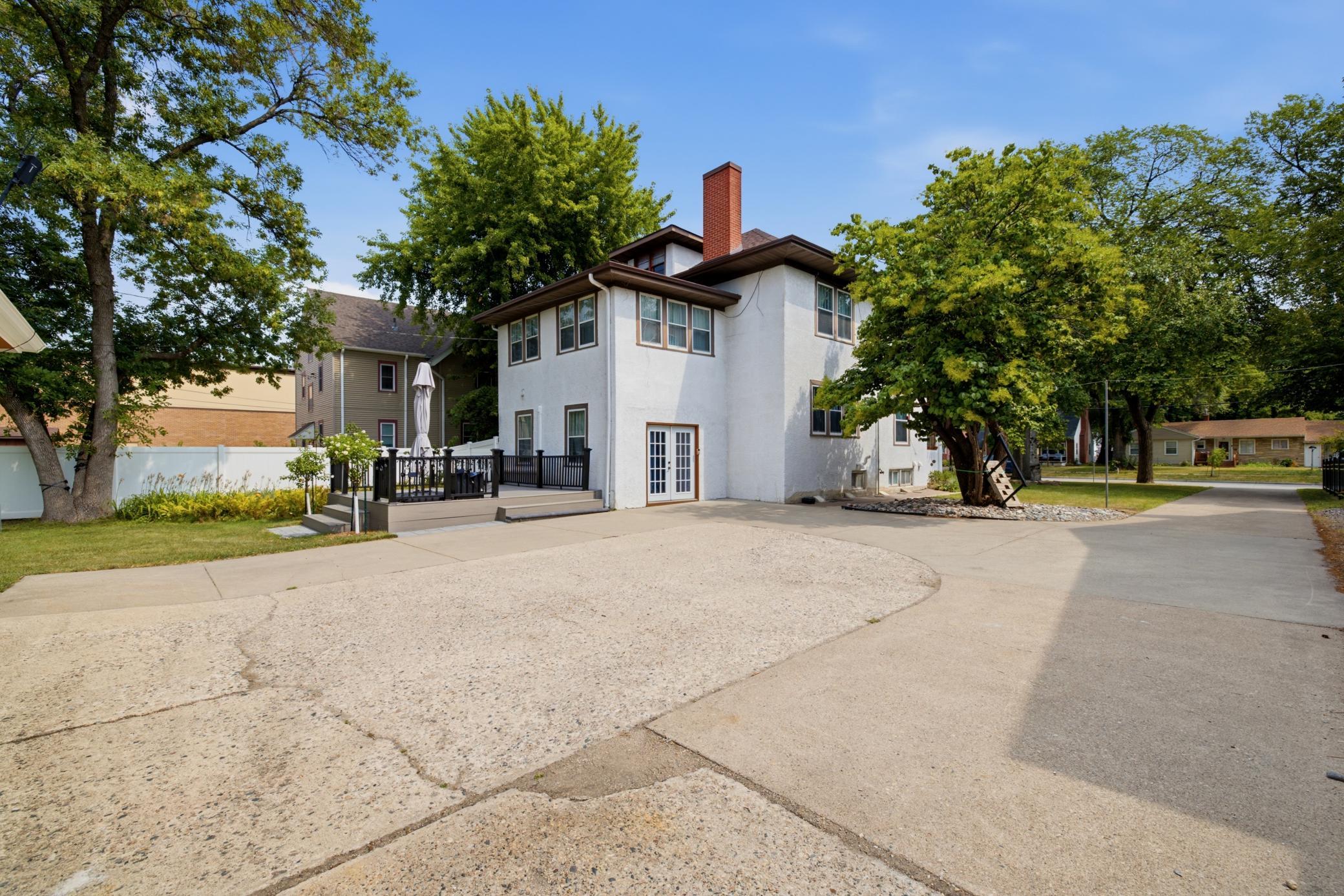 1236 Broadway Drive N Fargo - Built in 1917_L9A0787_61df5815 00008 00049.jpg
