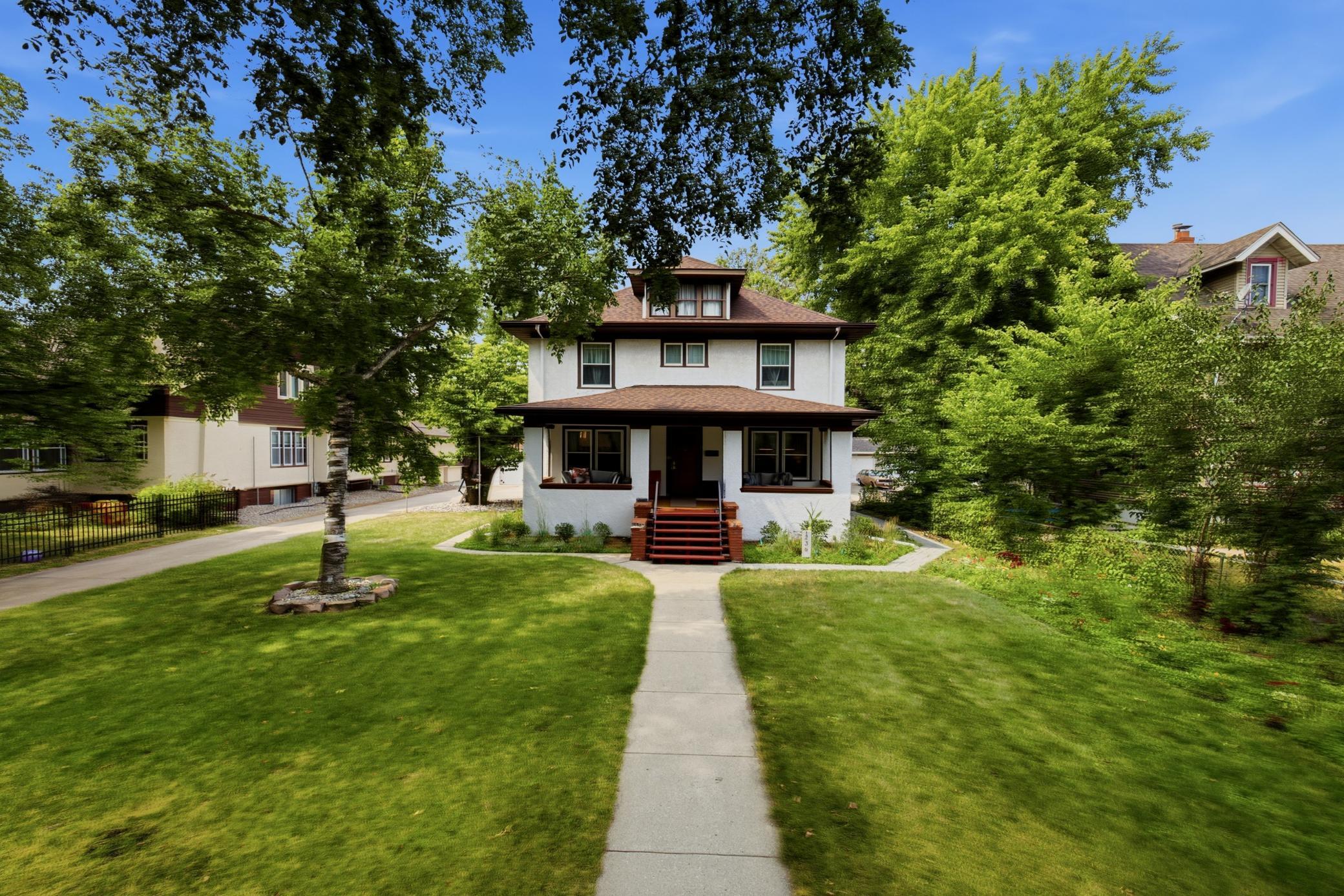 1236 Broadway Drive N Fargo - Built in 1917_L9A0817_8d23ee67 00013 00054.jpg
