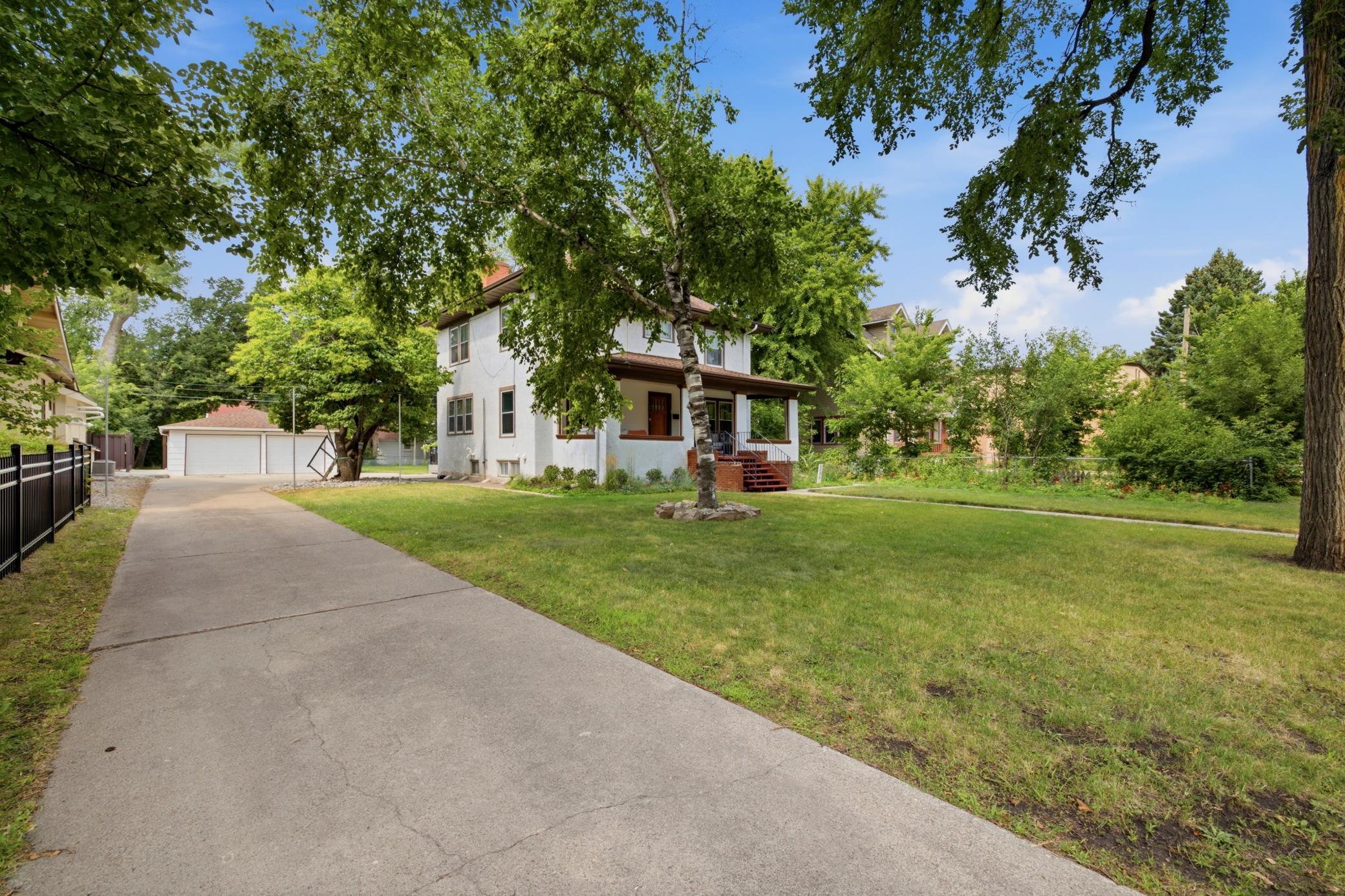 1236 Broadway Drive N Fargo - Built in 1917_L9A0772_54e2fb3c 00005 00046.jpg