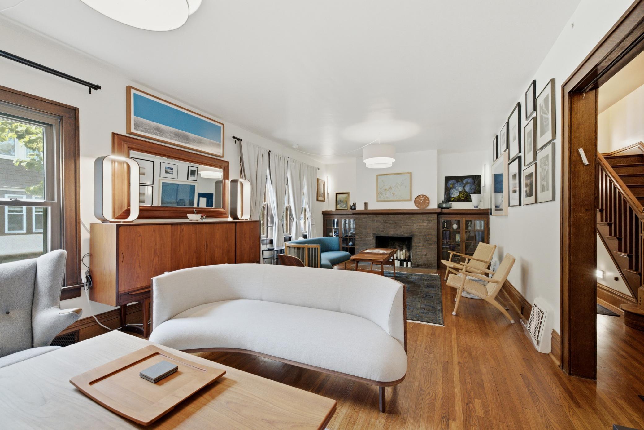 1236 Broadway Drive N Fargo - Built in 1917_L9A0387_18622a99 00002.jpg