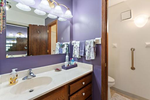 10540 43rd Avenue N, 203, Plymouth, MN 55442
