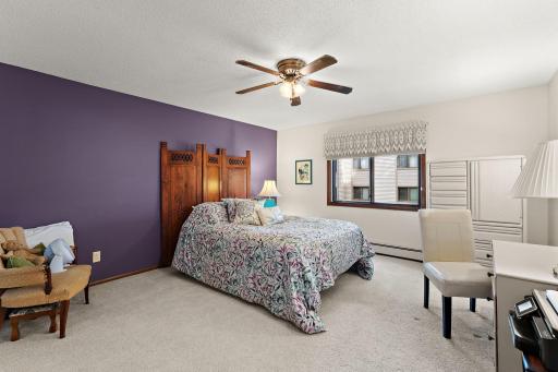 10540 43rd Avenue N, 203, Plymouth, MN 55442