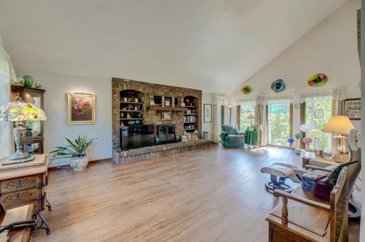723 Glenna Dr-24.jpg