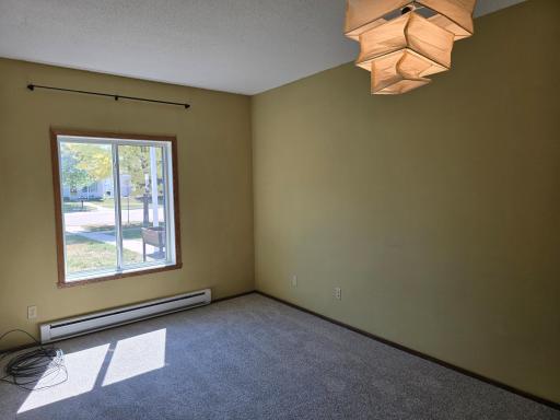 1727 27th Avenue S, Fargo, ND 58103