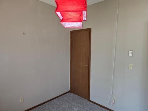 1727 27th Avenue S, Fargo, ND 58103