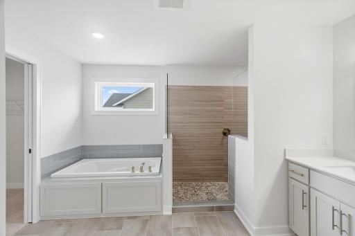 OneTenTen Homes Maverick Model - 14342 Acer Ave., Rosemount