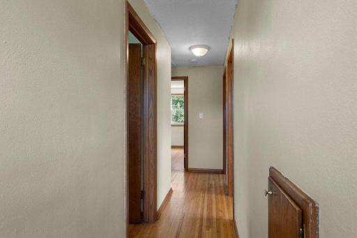 395 Kingston Avenue, Maplewood, MN 55117