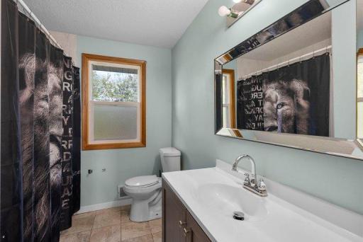 395 Kingston Avenue, Maplewood, MN 55117
