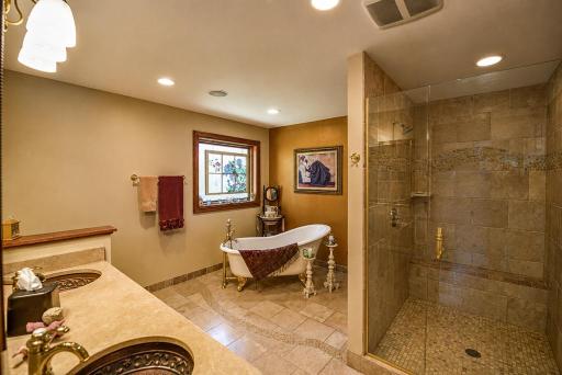 6245 Sugarbush Trail, Brainerd, MN 56401