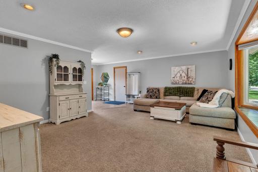 1217 27th Street NW, Willmar, MN 56201