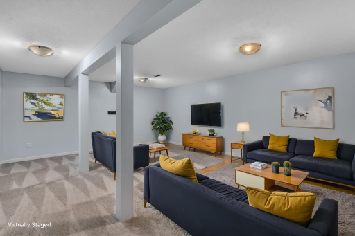 16-web-or-mls-DSC08642 - Living Room - Mid-Century Modern - 3.jpg