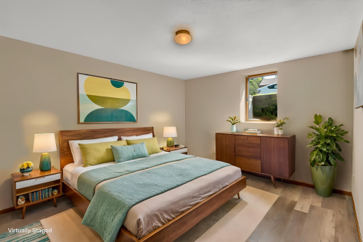 22-web-or-mls-DSC08679 - Bedroom - Mid-Century Modern - 1.jpg