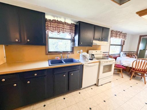 102 Milbrath Street, Okabena, MN 56161