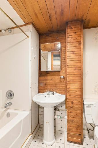 838 37th Avenue N, Saint Cloud, MN 56303