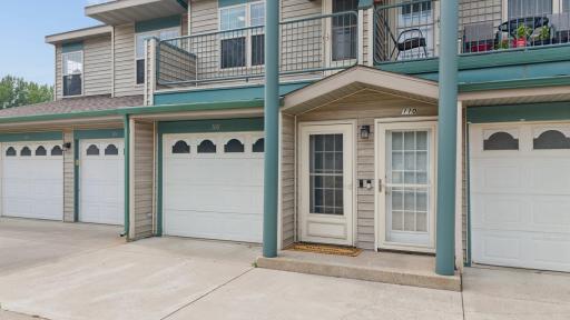108 Morningside Dr NE Hutchinson MN 55350_03.jpg