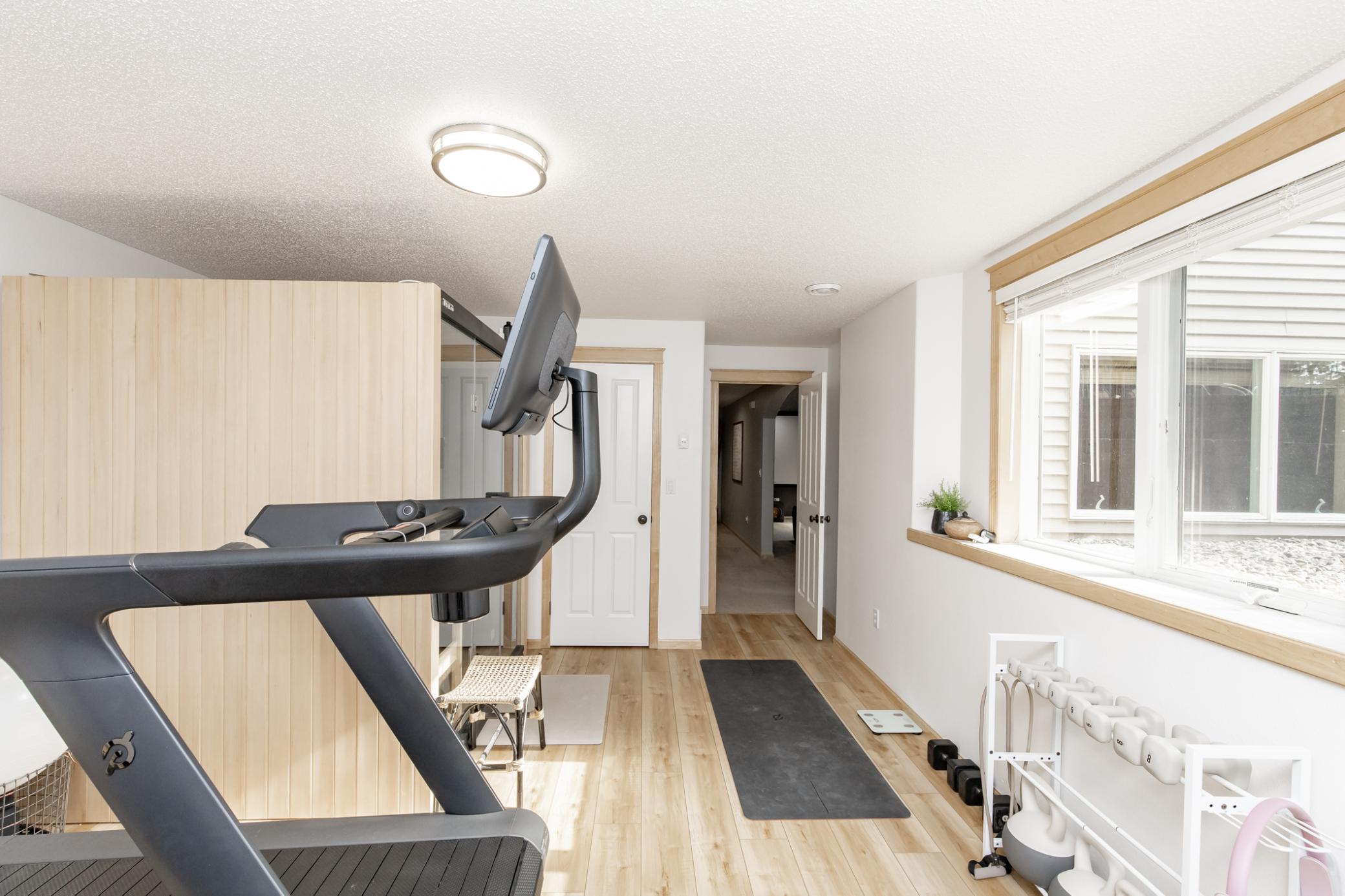 Bedroom 5 / Exercise Room