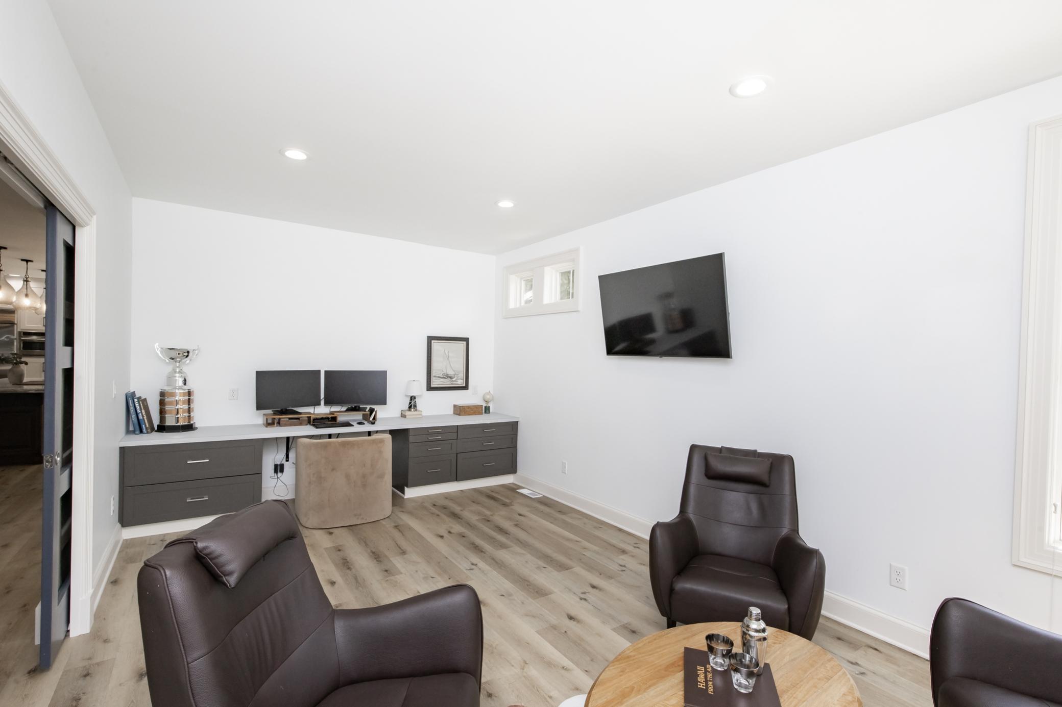 Office/Flex Room