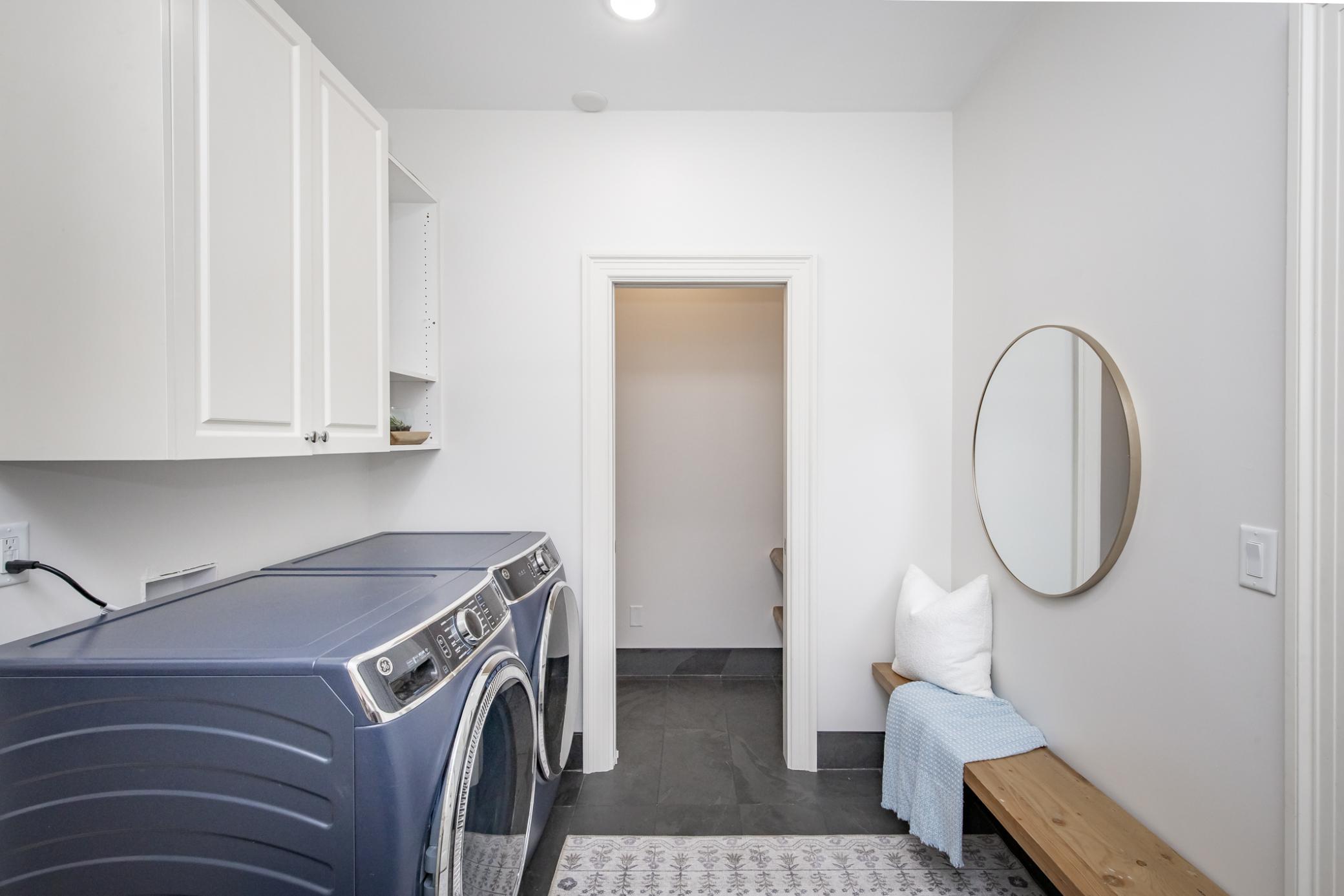 Mudroom/Laundry