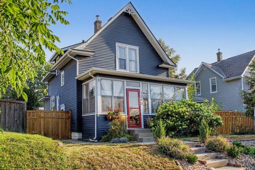 Photo for 1243 Randolph Avenue, Saint Paul, MN 55105 - listing #7132725 1243 Randolph Avenue, Saint Paul, MN 55105