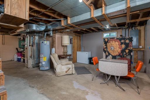 23-web-or-mls-1041-quincy-st.jpg