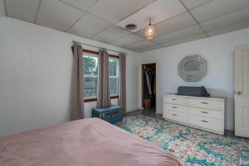 15-web-or-mls-1041-quincy-st.jpg