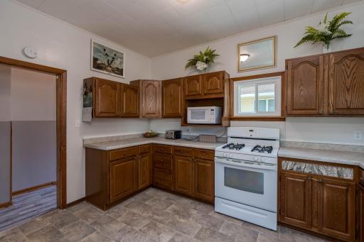 12-web-or-mls-1041-quincy-st.jpg
