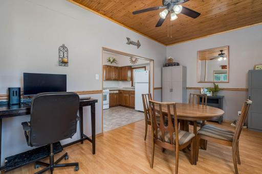 9-web-or-mls-1041-quincy-st.jpg