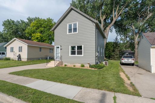 3-web-or-mls-1041-quincy-st.jpg