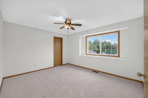 11226 Providence Lane, Eden Prairie, MN 55344