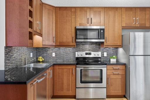 11226 Providence Lane, Eden Prairie, MN 55344