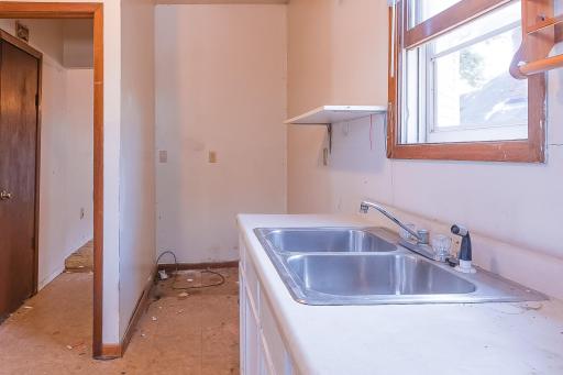Upper unit kitchen