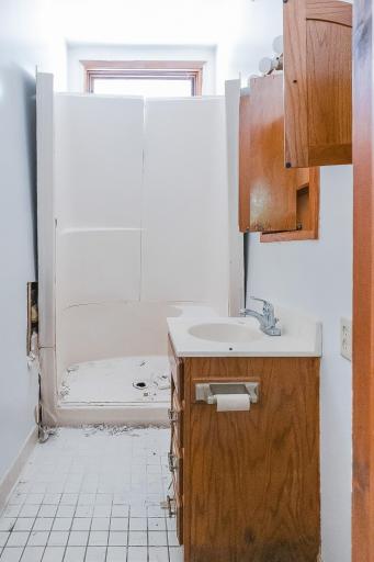 Upper unit roughed in 3/4 bath