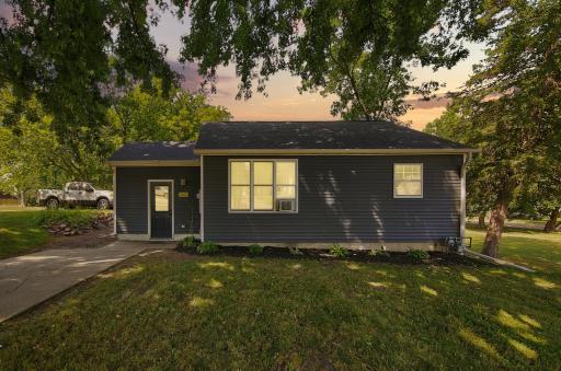 1052 Miller Avenue, Windom, MN 56101