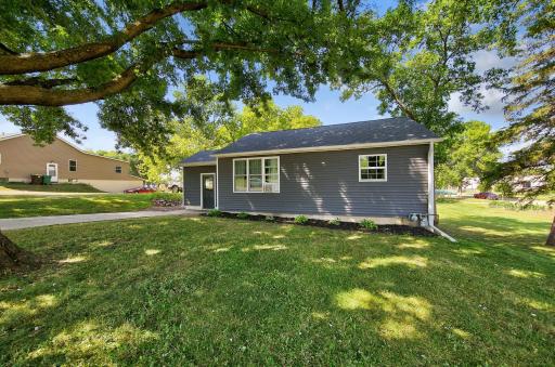 1052 Miller Avenue, Windom, MN 56101