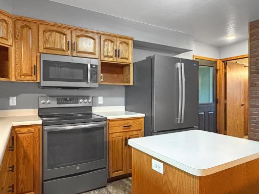 1852 State Highway 30, Currie, MN 56123