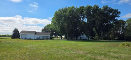 30977 350th Street, Redwood Falls, MN 56283