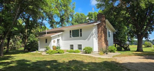 30977 350th Street, Redwood Falls, MN 56283