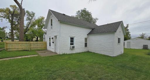 707 Irvine Avenue NW, Bemidji, MN 56601