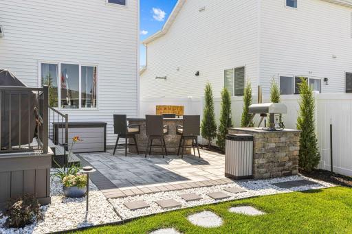 Additional space for entertaining and grilling!