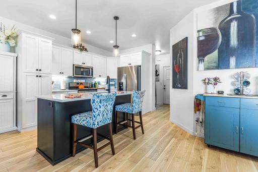 Kitchen w/Quartz Counters!