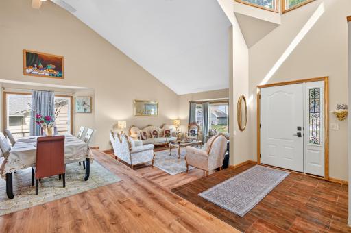 16609 Illinois Avenue, Lakeville, MN 55044