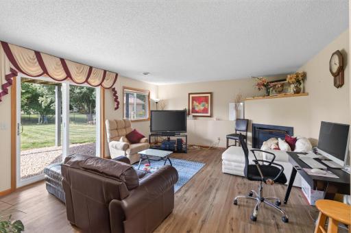 16609 Illinois Avenue, Lakeville, MN 55044