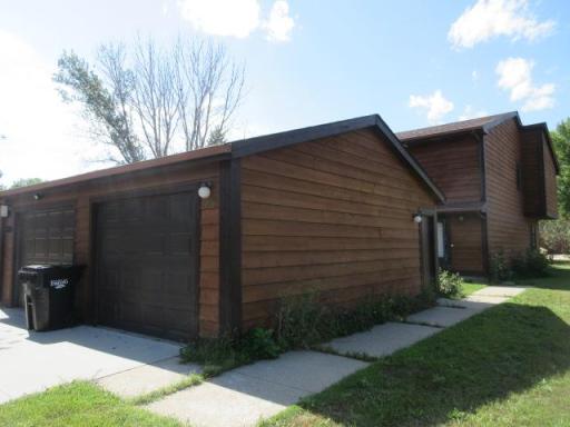 2001 Park Boulevard S, Fargo, ND 58103