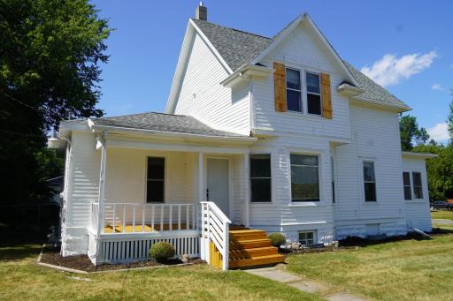 923 7th Avenue S, Moorhead, MN 56560