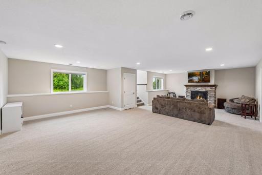1558 Spruce Street, Farmington, MN 55024